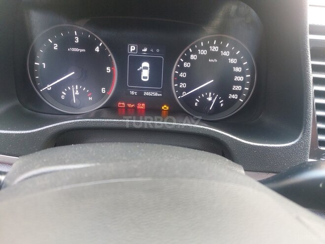 Hyundai Avante 2018, 246,000 km - 1.6 л - Bakı