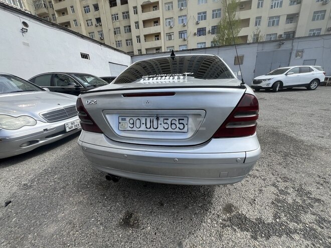 Mercedes C 220 d 2000, 395,959 km - 2.2 l - Bakı