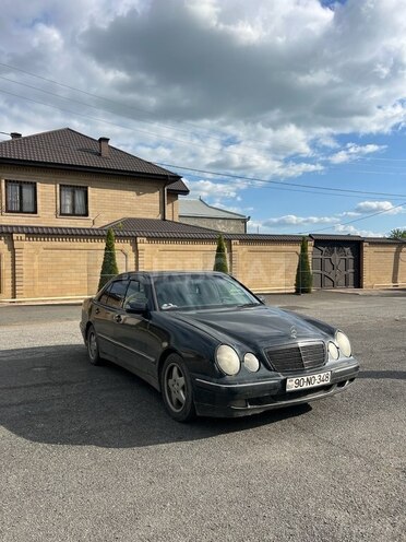 Mercedes E 220 d 2002, 600,000 km - 2.2 л - Balakən