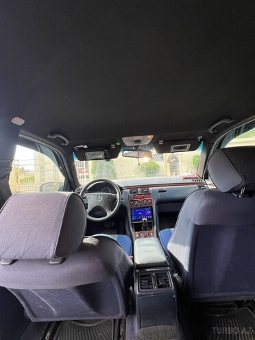 Mercedes E 220 d 2002, 600,000 km - 2.2 л - Balakən