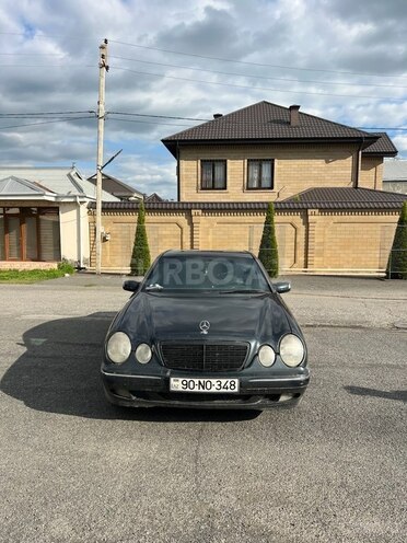 Mercedes E 220 d 2002, 600,000 km - 2.2 л - Balakən