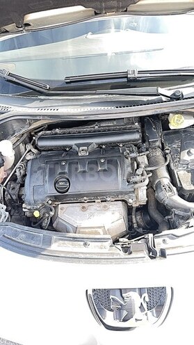 Peugeot 207 2012, 91,600 km - 1.6 l - Naxçıvan