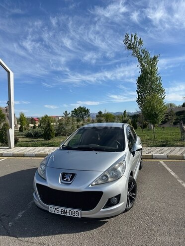 Peugeot 207 2012, 91,600 km - 1.6 l - Naxçıvan