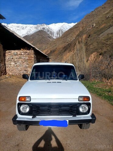 LADA (VAZ) Niva 2015, 89,000 km - 1.7 l - Ordubad