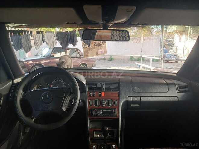 Mercedes C 220 1994, 273,737 km - 2.2 l - Bakı