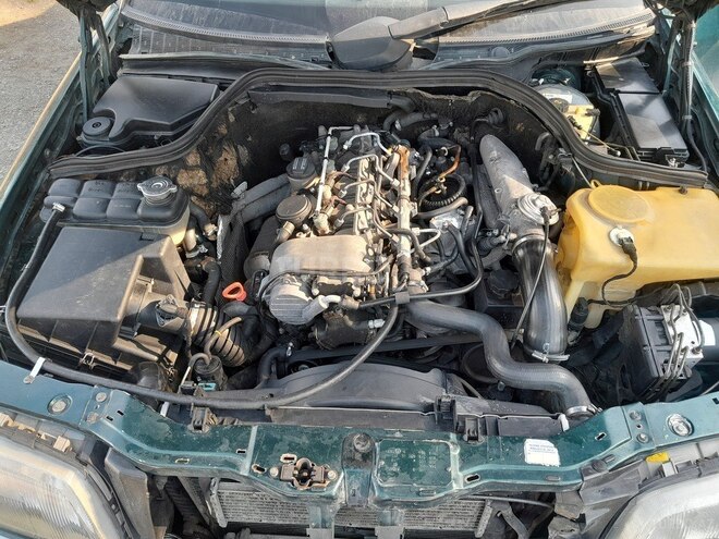 Mercedes C 220 d 1998, 378,000 km - 2.2 l - Bakı