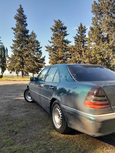 Mercedes C 220 d 1998, 378,000 km - 2.2 l - Bakı