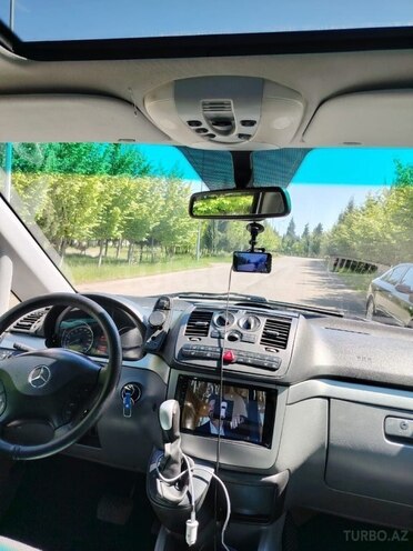 Mercedes Viano-5