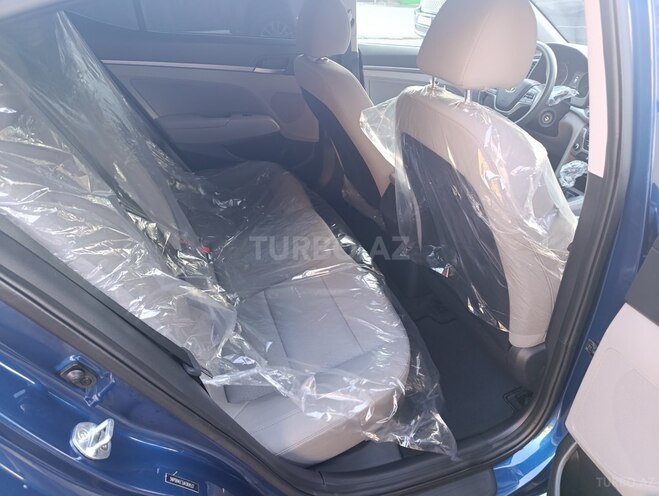 Hyundai Elantra 2018, 114,000 km - 2.0 l - Bakı
