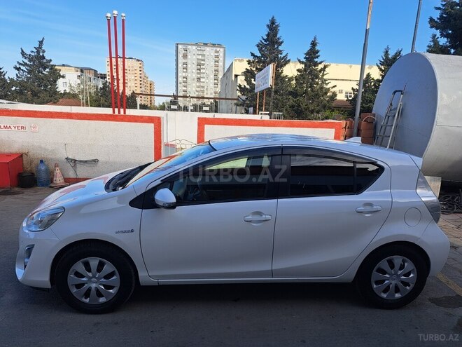 Toyota Aqua 2015, 129,000 km - 1.5 l - Bakı
