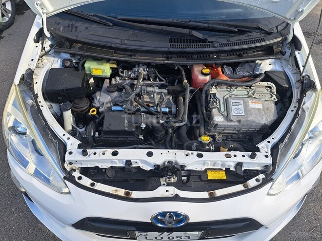 Toyota Aqua 2015, 129,000 km - 1.5 l - Bakı