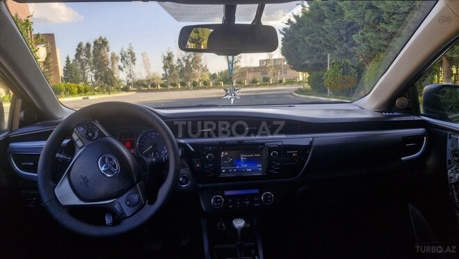 Toyota Corolla 2014, 245,280 km - 1.6 l - İmişli