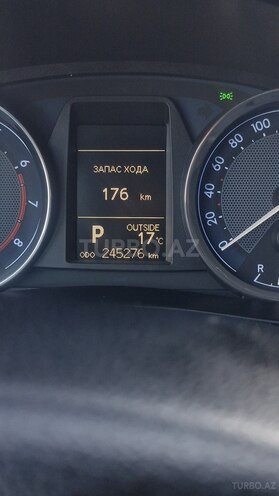Toyota Corolla 2014, 245,280 km - 1.6 l - İmişli