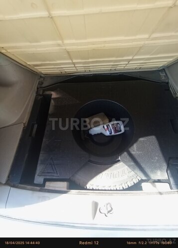 Nissan X-Trail 2005, 211,300 km - 2.5 l - Salyan
