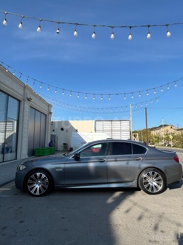BMW 520 2015, 255,000 km - 2.0 l - Bakı