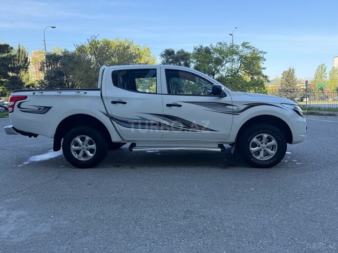 Mitsubishi L200-3