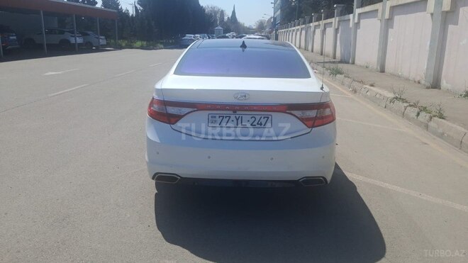 Hyundai Grandeur 2015, 185,276 km - 2.2 л - Bakı