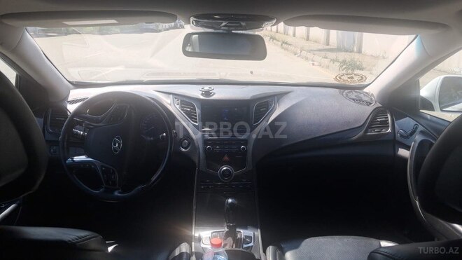 Hyundai Grandeur 2015, 185,276 km - 2.2 л - Bakı