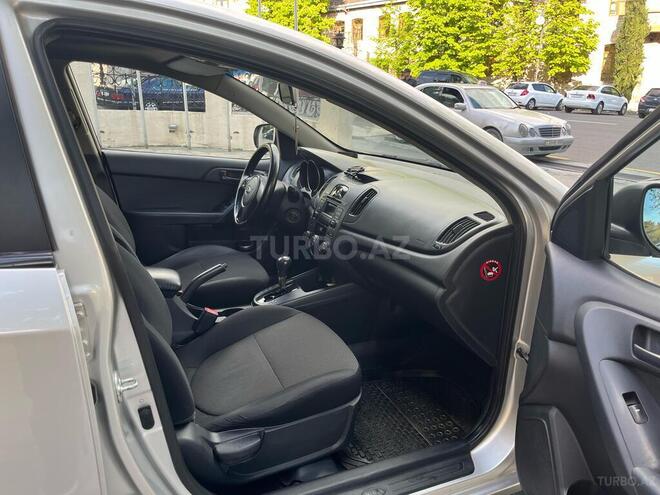 Kia Cerato 2009, 268,000 km - 1.6 l - Şəki