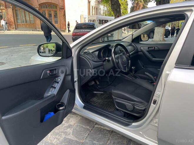Kia Cerato 2009, 268,000 km - 1.6 l - Şəki