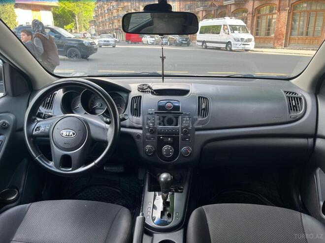 Kia Cerato 2009, 268,000 km - 1.6 l - Şəki