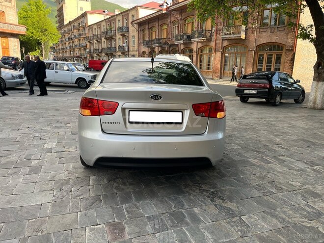 Kia Cerato 2009, 268,000 km - 1.6 l - Şəki