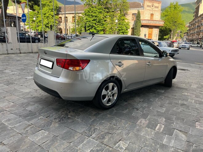 Kia Cerato 2009, 268,000 km - 1.6 l - Şəki