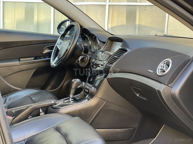 Chevrolet Cruze-9