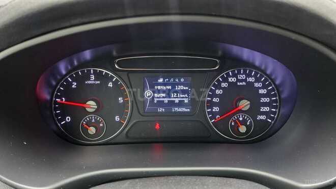 Kia Sorento-13