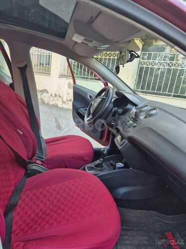 SEAT Ibiza-4