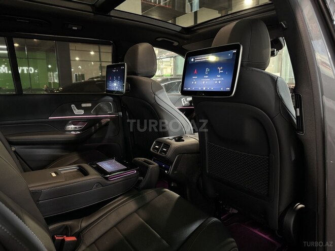 Mercedes GLS 450 4MATIC-14