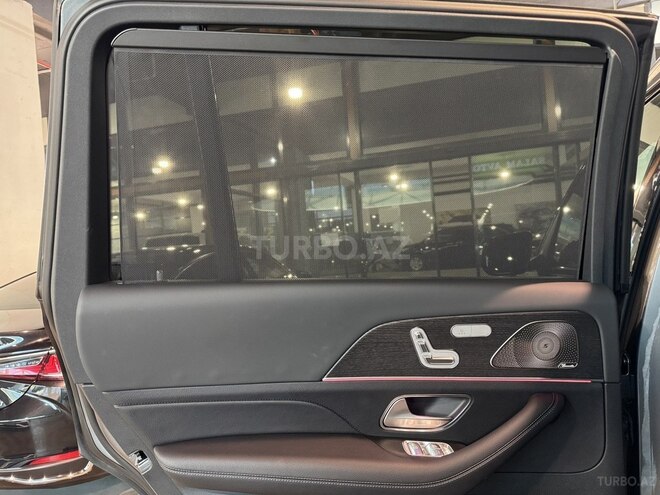 Mercedes GLS 450 4MATIC-16