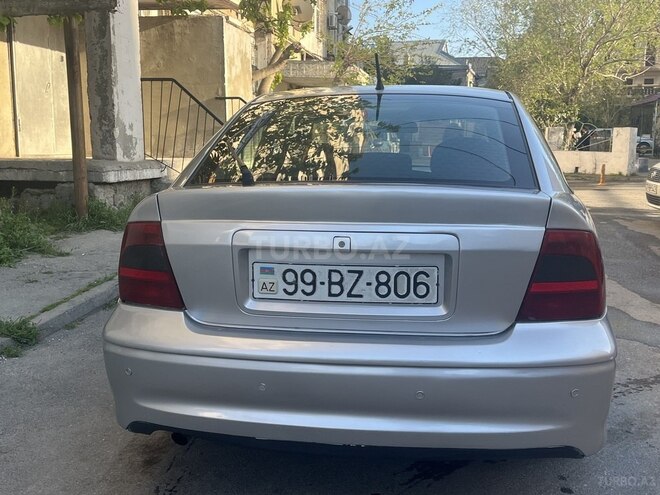 Opel Vectra-3