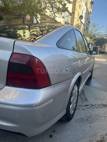 Opel Vectra-6