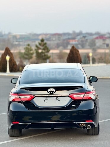 Toyota Camry-6