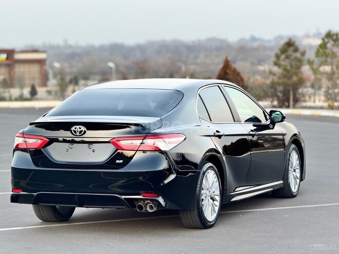 Toyota Camry-5