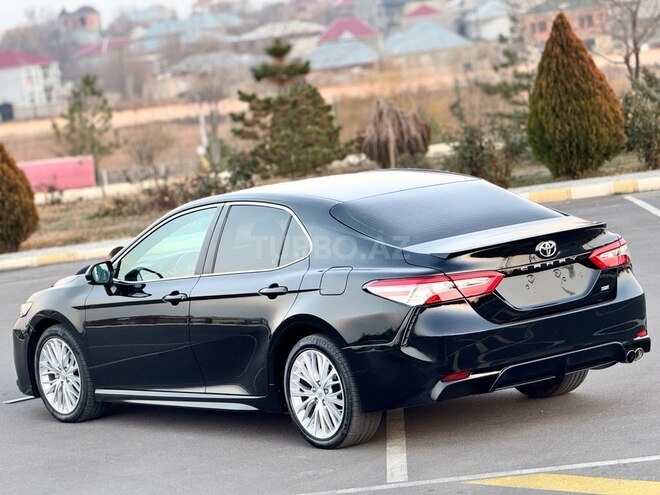 Toyota Camry-7