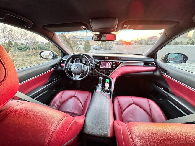 Toyota Camry-8
