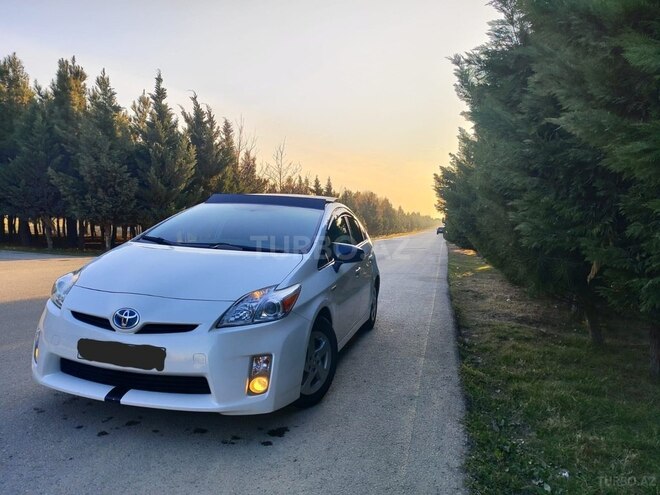 Toyota Prius 2010, 325,000 km - 1.8 л - Bakı
