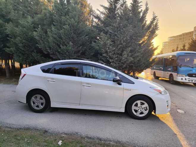 Toyota Prius 2010, 325,000 km - 1.8 л - Bakı