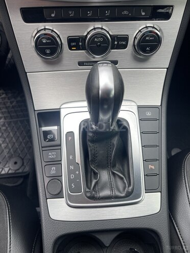 Volkswagen Passat 2011, 145,000 km - 1.8 l - Bakı