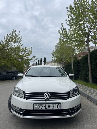 Volkswagen Passat 2011, 145,000 km - 1.8 l - Bakı