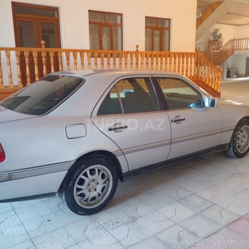 Mercedes C 180 1995, 235,000 km - 1.8 l - Şəmkir