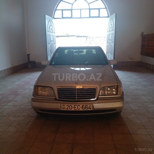 Mercedes C 180 1995, 235,000 km - 1.8 l - Şəmkir