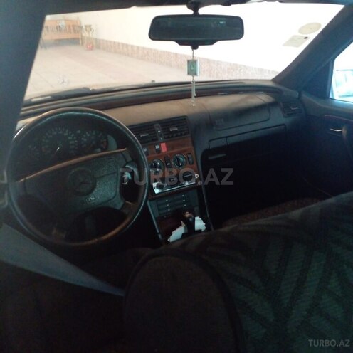 Mercedes C 180 1995, 235,000 km - 1.8 l - Şəmkir