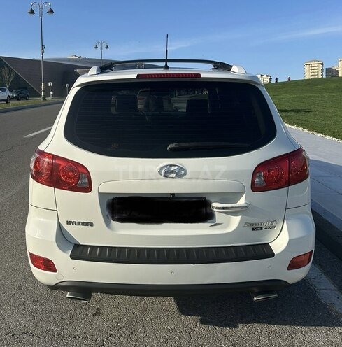 Hyundai Santa Fe-5
