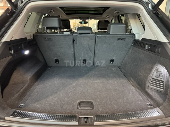 Volkswagen Touareg 2018, 101,000 km - 3.0 l - Bakı