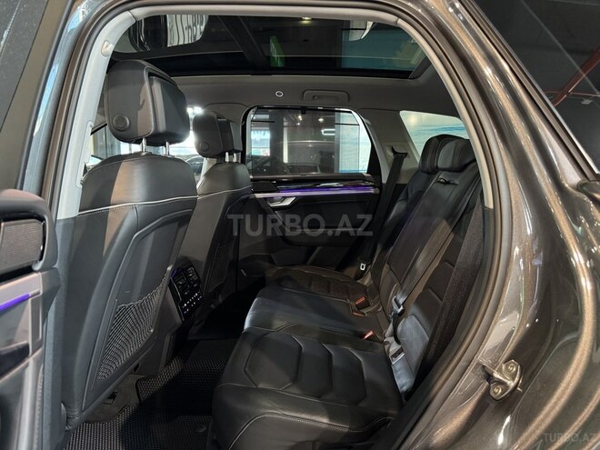 Volkswagen Touareg 2018, 101,000 km - 3.0 l - Bakı