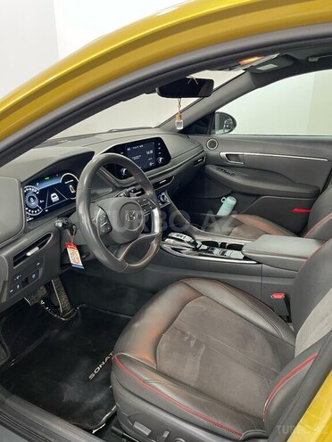 Hyundai Sonata-11
