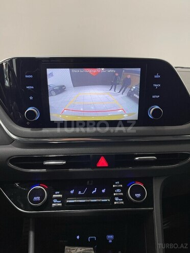 Hyundai Sonata-8